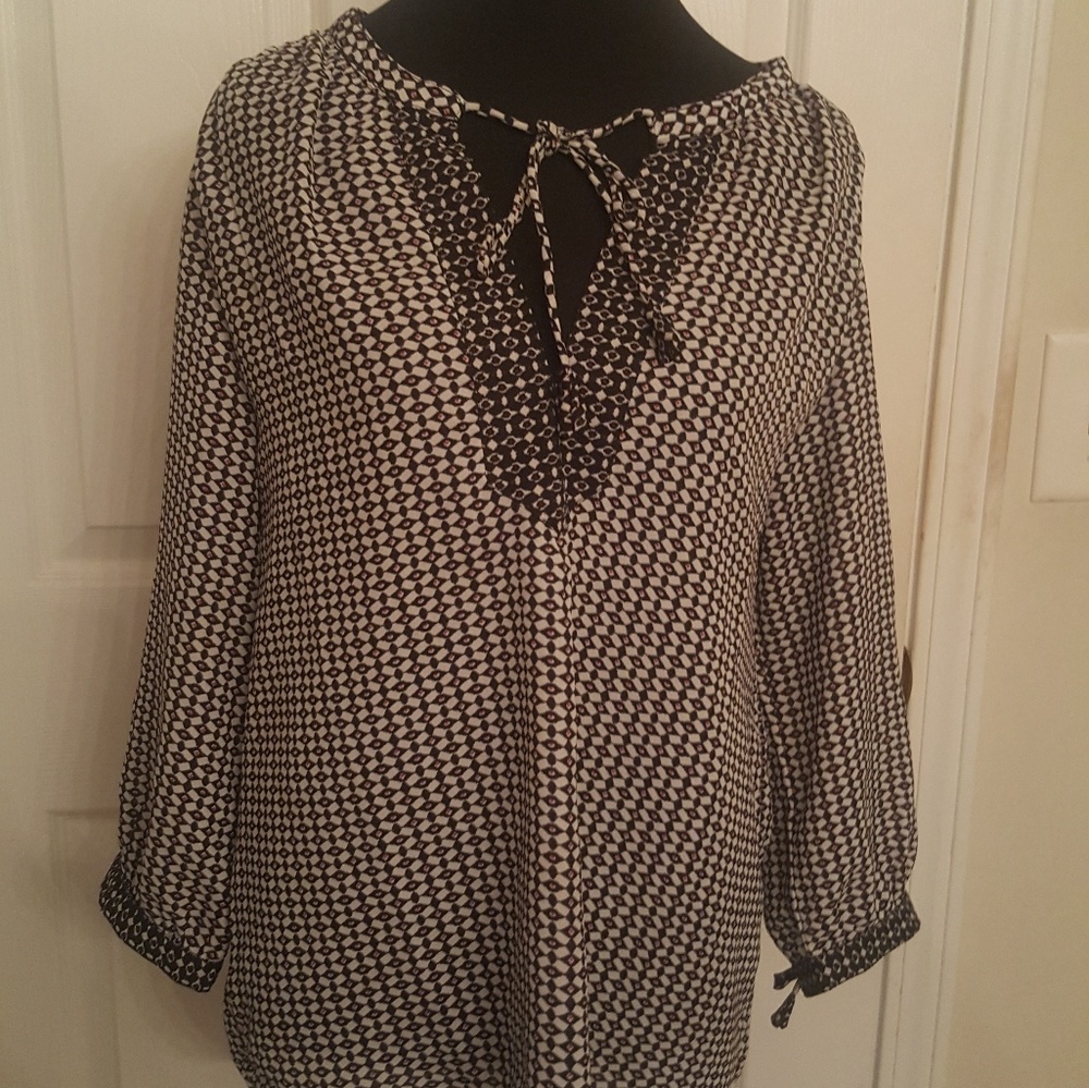 Pretty blouse - Picture 1 of 3